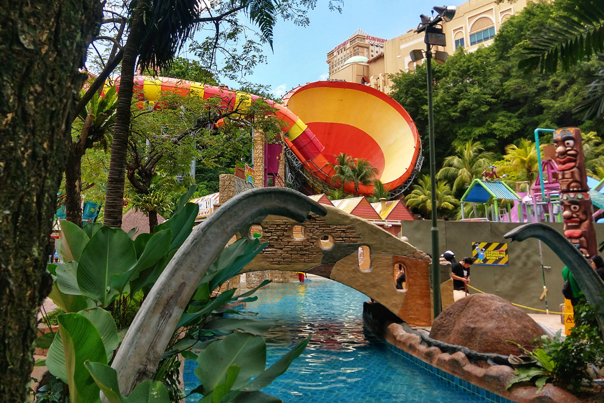 sunway lagoon water park malaysia kuala lumpur