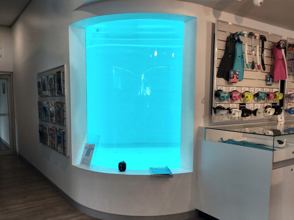 Learn to scuba dive in Port Douglas tank